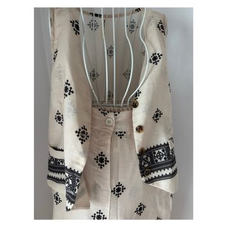 Conjunto Chaleco y Pantalón Beige