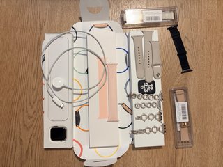 Apple Watch SE 2 Starlight Beige/Oro