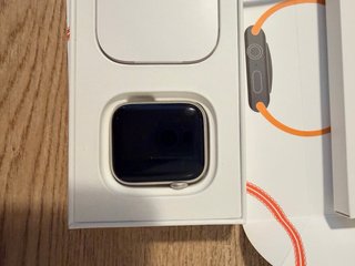 Apple Watch SE 2 Starlight Beige/Oro