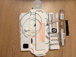 Apple Watch SE 2 Starlight Beige/Oro