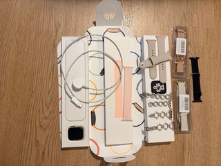 Apple Watch SE 2 Starlight Beige/Oro