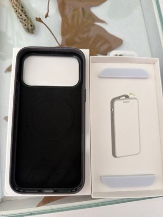 Funda iPhone 17 Pro Max TechWoven MagSafe