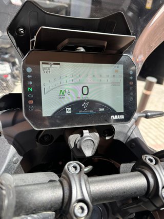 YAMAHA TRACER 9 GT Automática