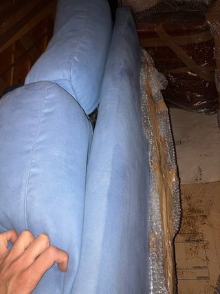 Sofá como nuevo de 2 plazas de terciopelo azul