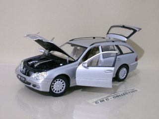 Mercedes-Benz E-Class E320 SW Kyosho 1/18