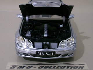 Mercedes-Benz E-Class E320 SW Kyosho 1/18