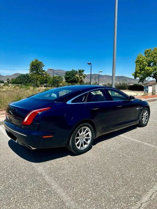 Jaguar XJ 2011