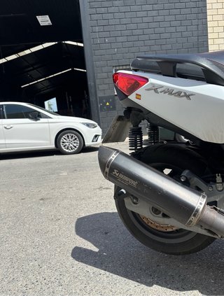 Yamaha XMAX Maxi Scooter Automática