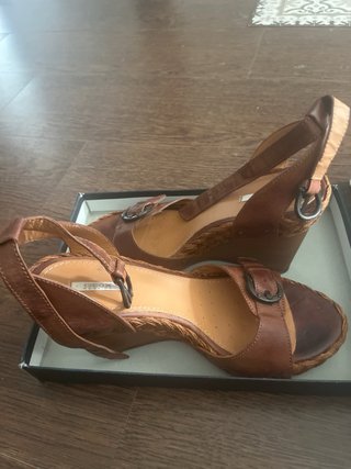 Sandalias cuña Geox marrón talla 40