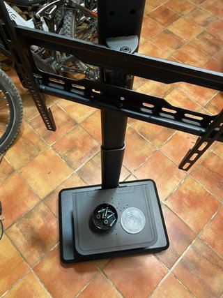 Soporte TV con ruedas