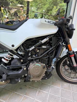 Husqvarna Vitpilen 401 2022 Blanca