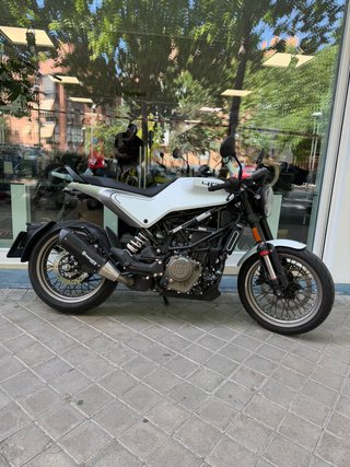 Husqvarna Vitpilen 401 2022 Blanca
