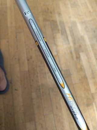 Híbrido Cleveland HiBore 21° grafito regular flex