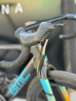Bicicleta Gravel BMC Kaius 01