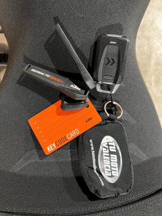 KTM 1290 SUPER ADVENTURE S Gris/Blanco