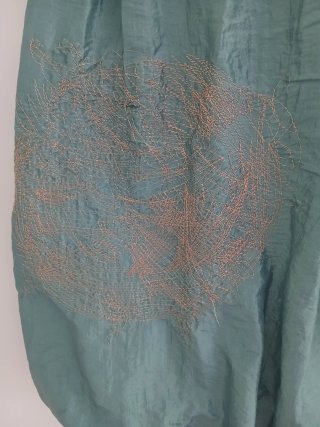 Vestido palabra de honor bombacho foulard gratis