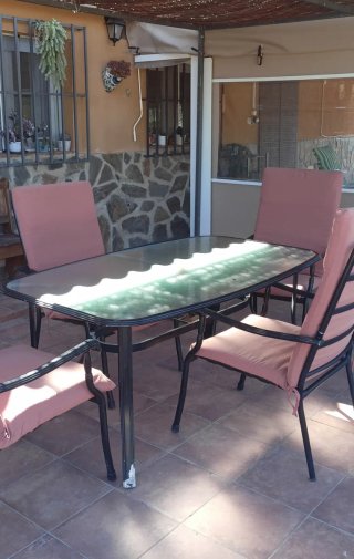 Conjunto de mesa y 4 sillas de jardín