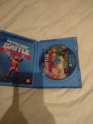 Lote 3 Videojuegos PS4: WWE 2K17, Spider-Man, NBA
