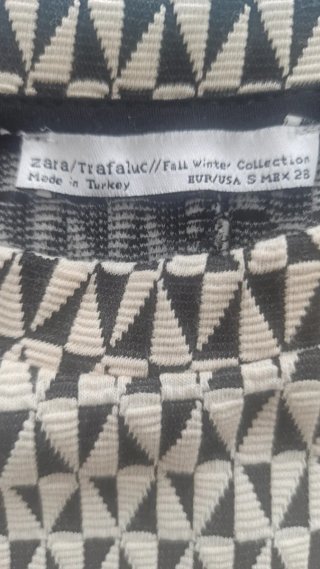 Vestido Zara estampado geométrico