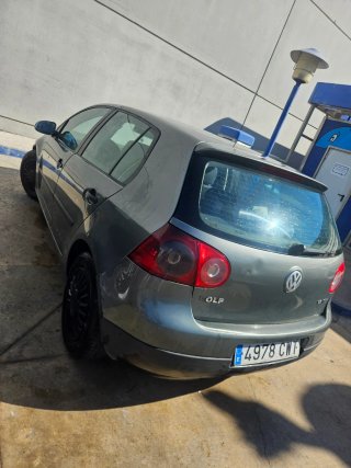 Volkswagen Golf 2004