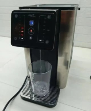 Dispensador instantáneo de Agua Caliente y fría