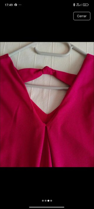 Vestido cóctel rosa manga acampanada