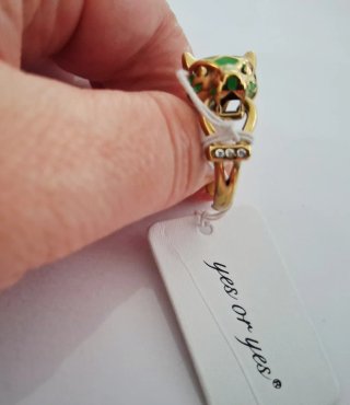 Anillo cabeza pantera acero dorado y esmalte