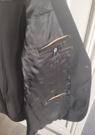 Traje Emidio Tucci Negro. Muy buen estado