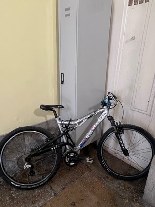 Bicicleta de Montanha Berg Discovery S2