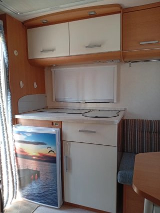 Caravana Eifelland Holiday 395HF