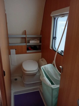 Caravana Eifelland Holiday 395HF