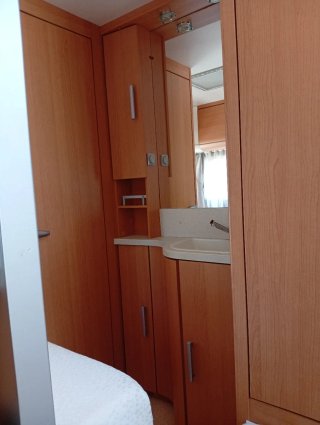 Caravana Eifelland Holiday 395HF