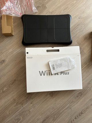 Wii Fit Plus Nintendo Balance Board