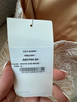 Vestido corto encaje blanco y beige Talla M
