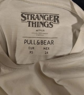 Camiseta Stranger Things Abecedario