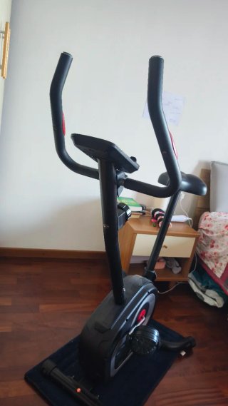Cyclette per allenamento