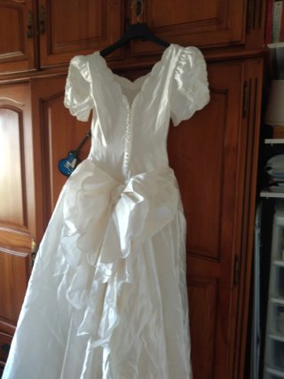 Traje de Novia Champán con Velo