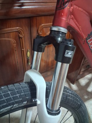 Bicicleta Mondraker Play 2 Dirt Roja