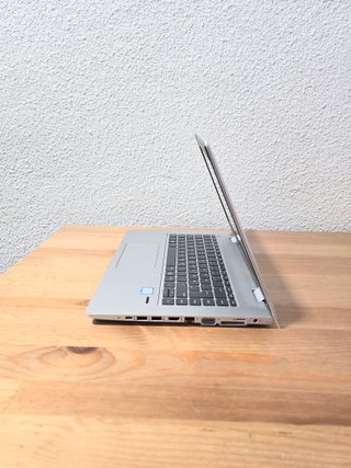 Portátil HP Core i5 Plata