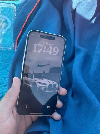 iPhone 16 Apple