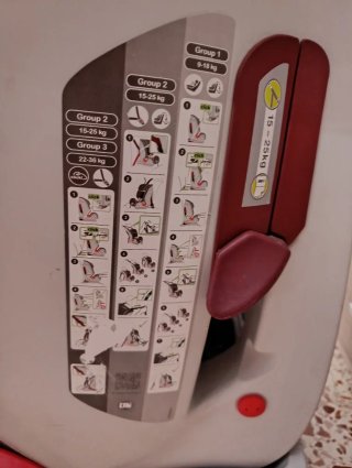 Silla coche Römer. Con funda y arreos. Hasta 27 kl
