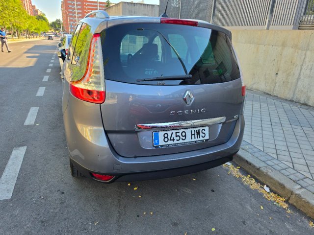 Renault Scenic Gris 130 CV TOM TOM