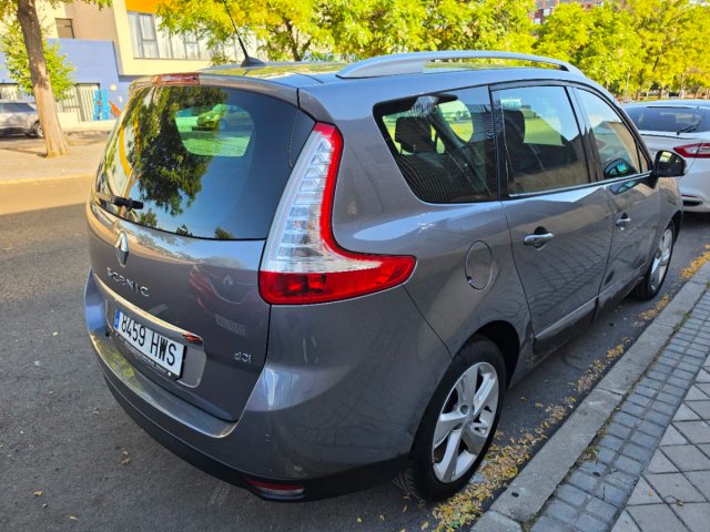 Renault Scenic Gris 130 CV TOM TOM