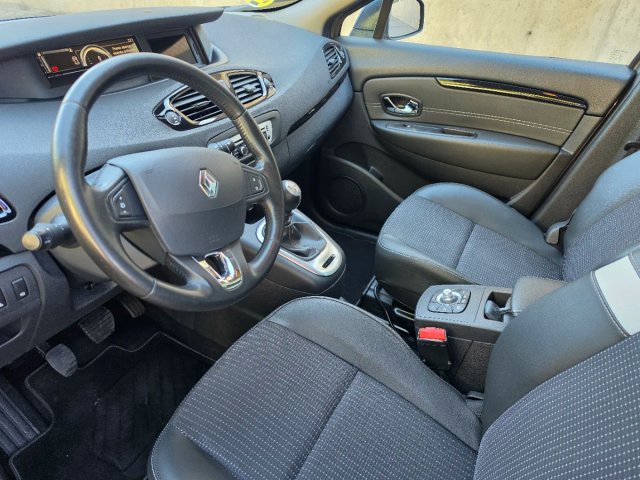 Renault Scenic Gris 130 CV TOM TOM