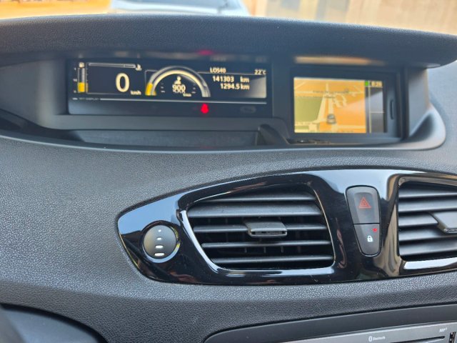 Renault Scenic Gris 130 CV TOM TOM