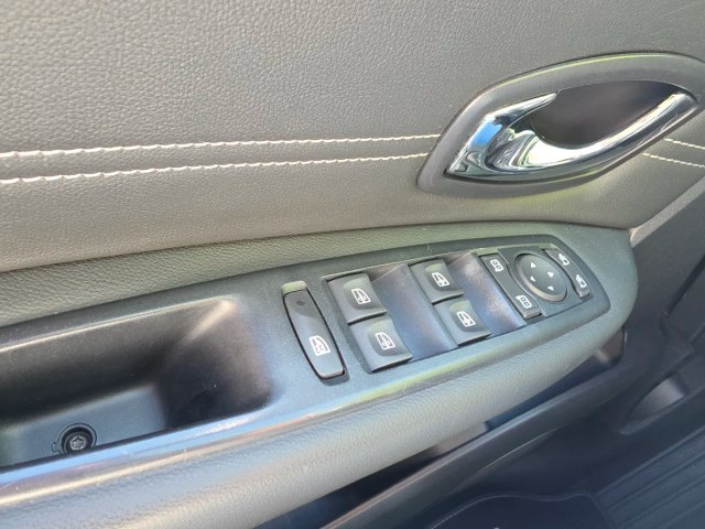 Renault Scenic Gris 130 CV TOM TOM