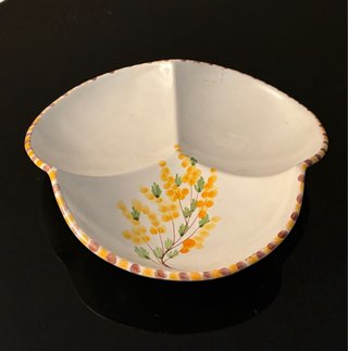 Centrotavola antico in ceramica