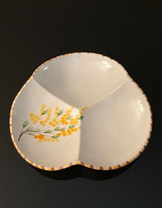 Centrotavola antico in ceramica