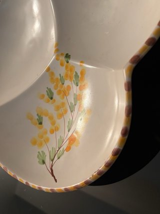 Centrotavola antico in ceramica