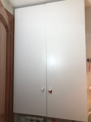 Armario blanco multiusos de madera. Buen estado